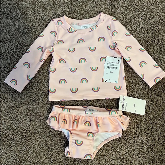 Harper’s Canyon Swimsuit 6m - Picture 1 of 1